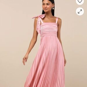 LULUS Chic Coral Pleated Maxi Dress